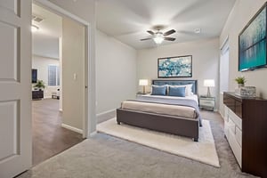 _DSC6073 virtually staged.jpeg