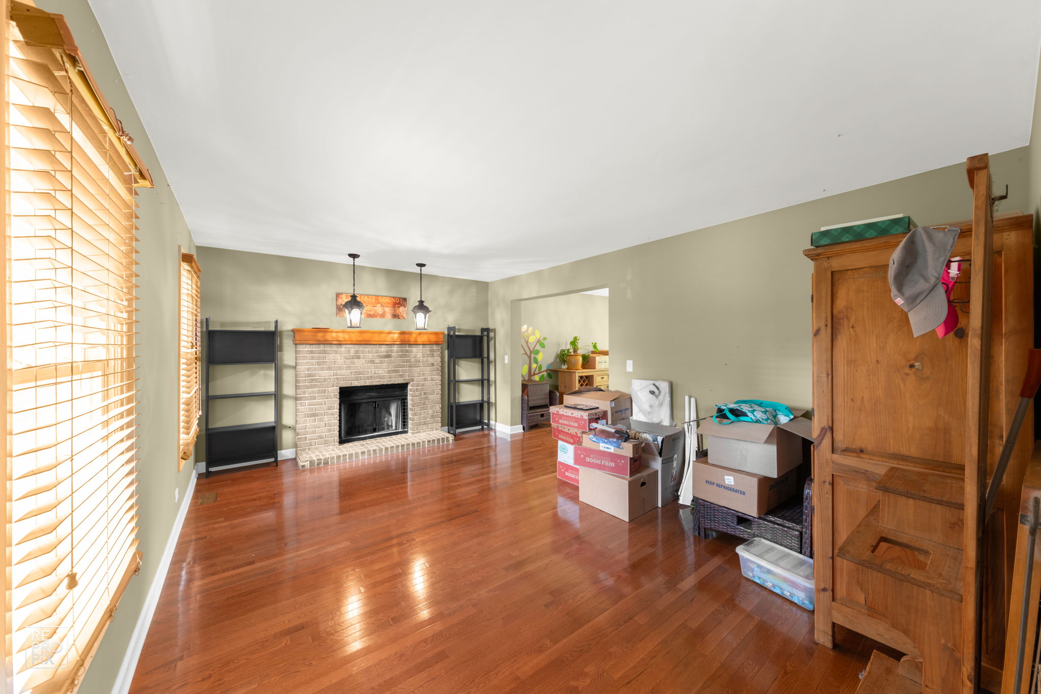 6641 Oak Tree Trail, Woodridge, IL 60517_0004