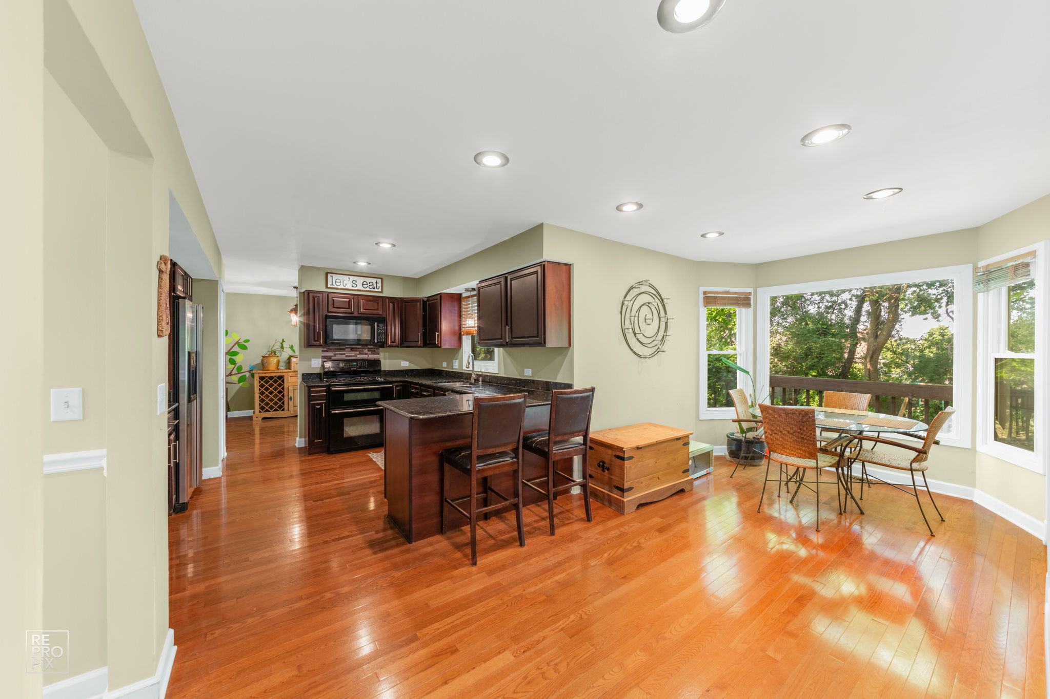 6641 Oak Tree Trail, Woodridge, IL 60517_0007