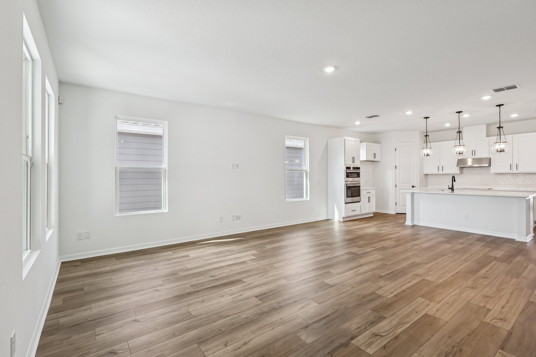 Wake St-S2412-009.jpg