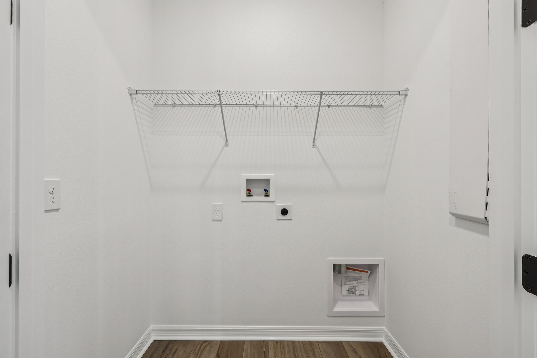 Wake St-S2412-027.jpg