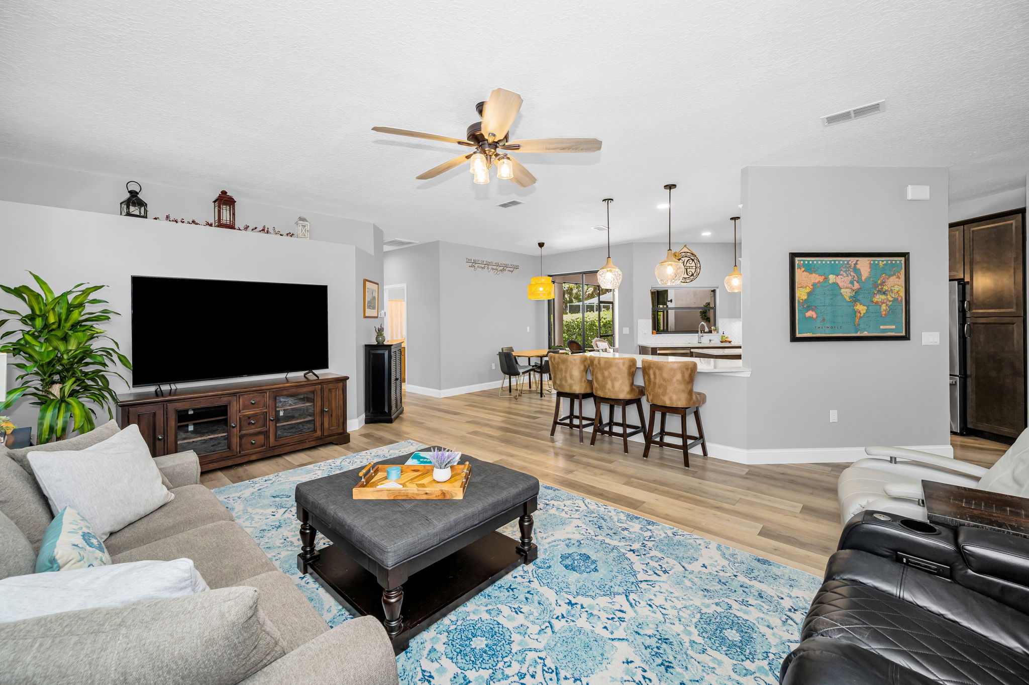 Family Room4