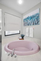 Primary Bathroom1b