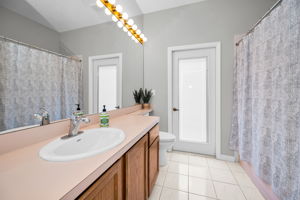 Bathroom2