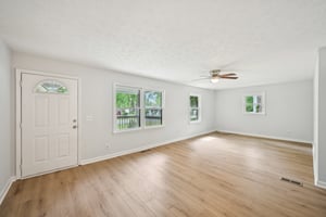 Florence Dr-0405-007.jpg