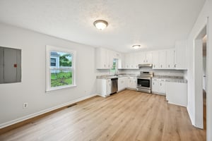 Florence Dr-0405-011.jpg