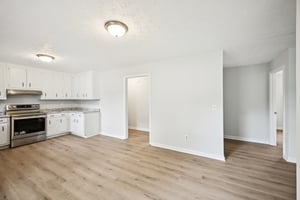 Florence Dr-0405-012.jpg