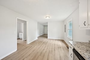 Florence Dr-0405-014.jpg