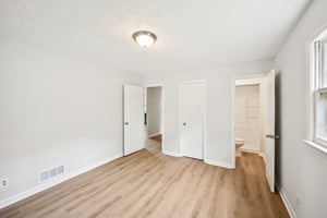 Florence Dr-0405-018.jpg