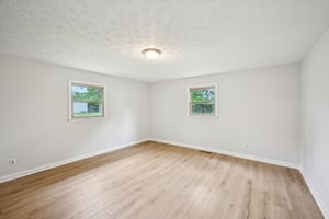 Florence Dr-0405-023.jpg