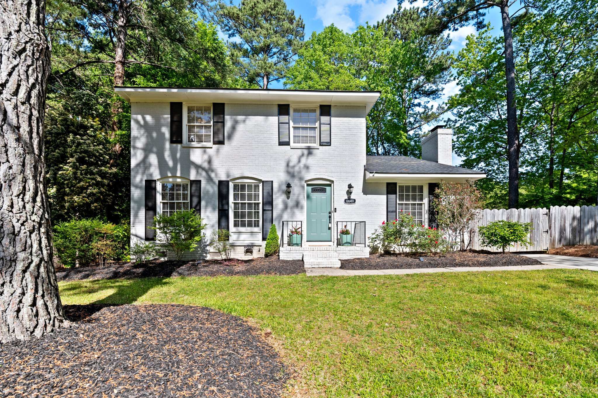 6649 Lynndale Dr, Raleigh, NC 27612, USA Photo 8