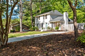 6649 Lynndale Dr, Raleigh, NC 27612, USA Photo 5