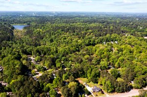 6649 Lynndale Dr, Raleigh, NC 27612, USA Photo 17