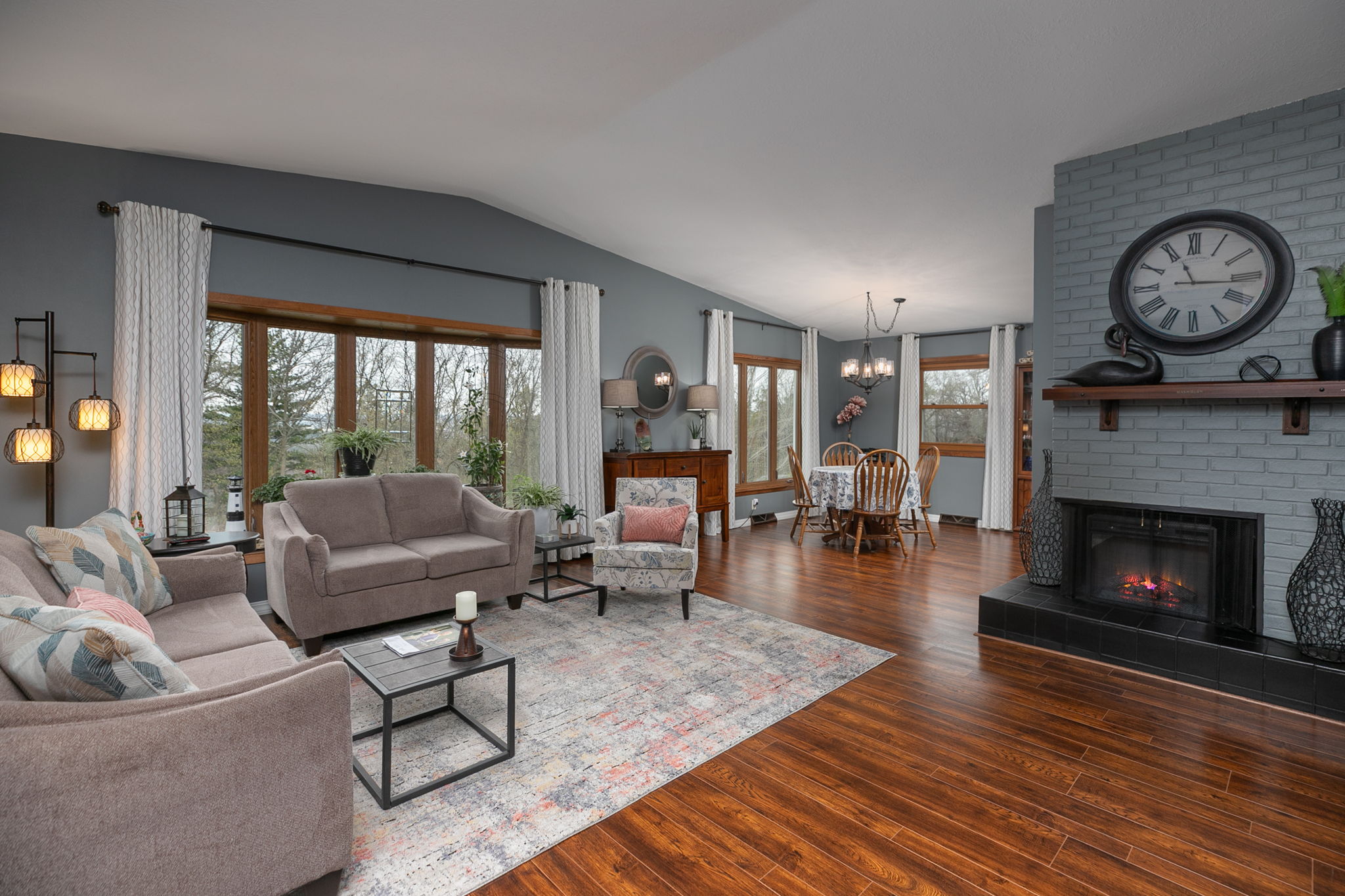 07-Living Room