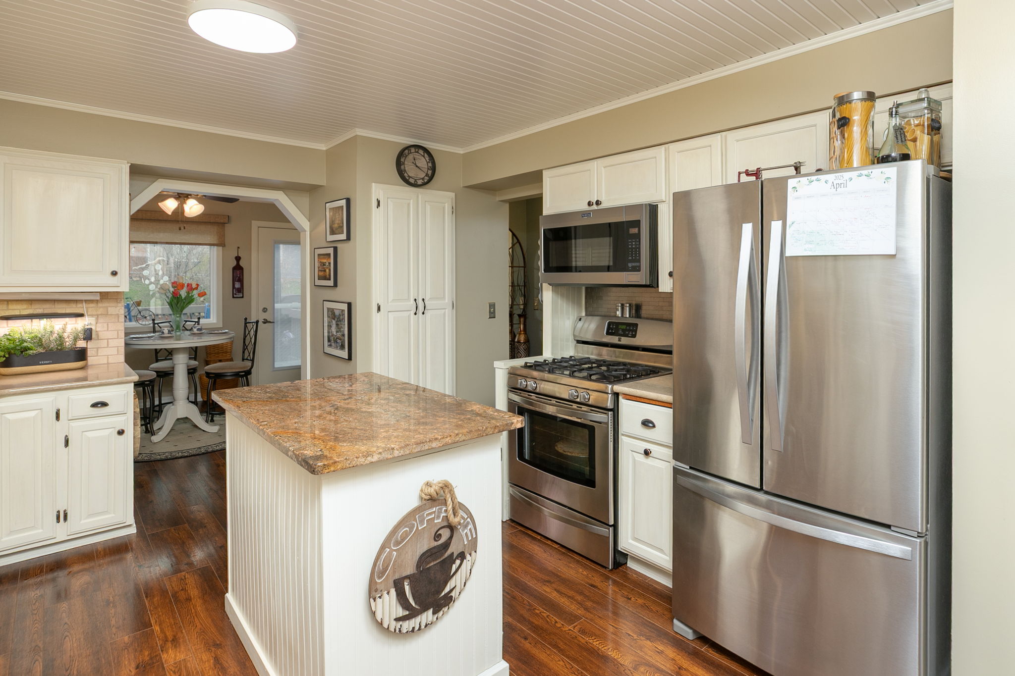 13-Kitchen