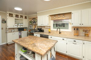 14-Kitchen