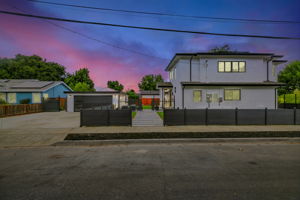  Photo 0