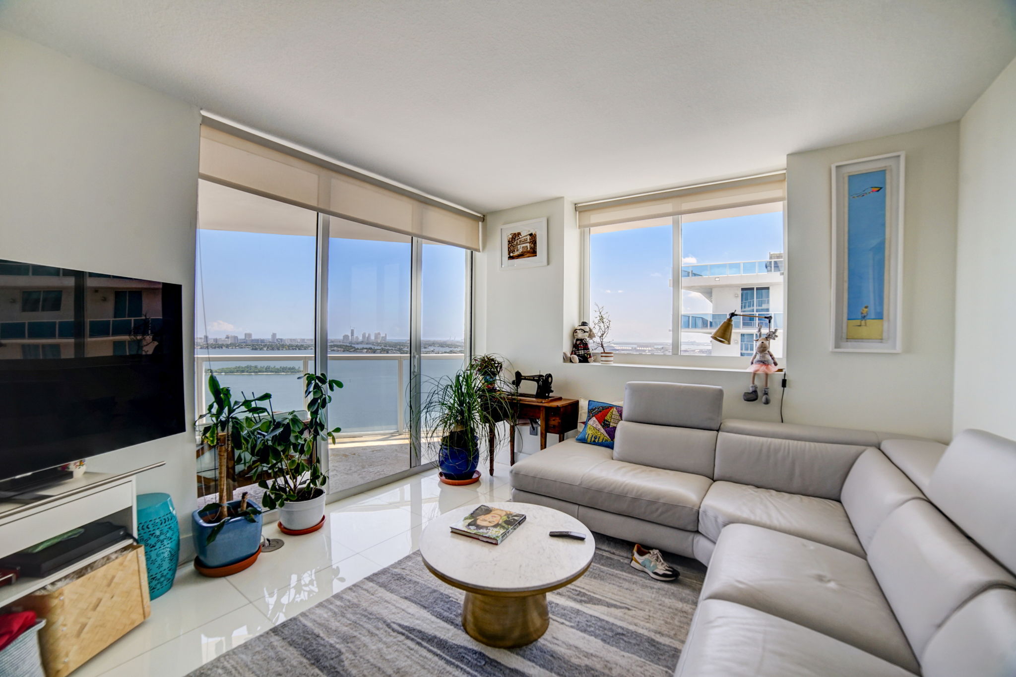 NE 25th St-064