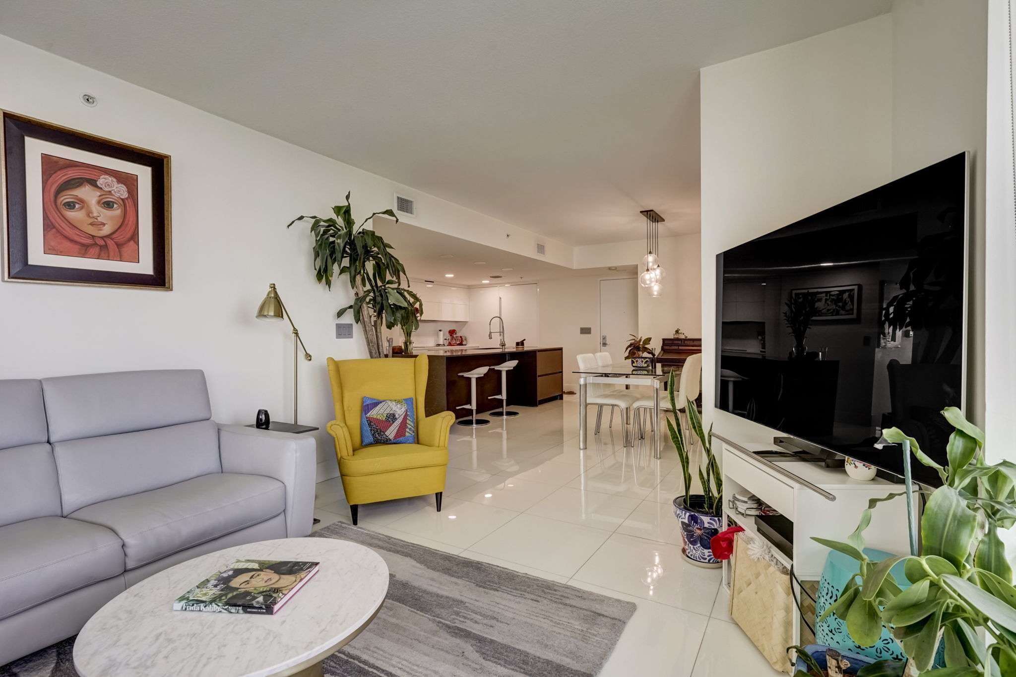 NE 25th St 2301-006