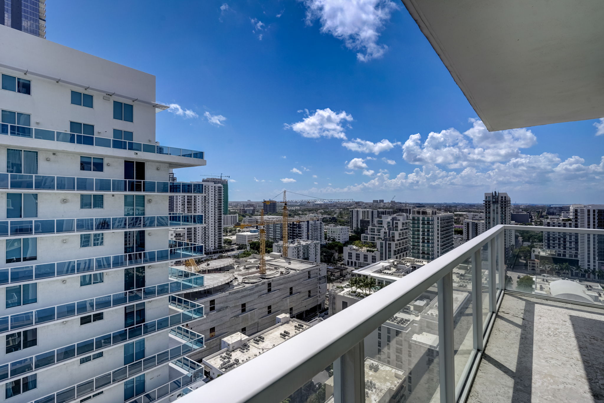 NE 25th St 2301-047