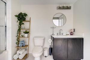 NE 25th St 2301-028
