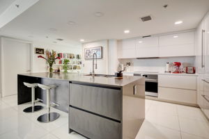 NE 25th St 2301-009