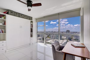 NE 25th St 2301-025