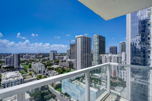 NE 25th St 2301-049