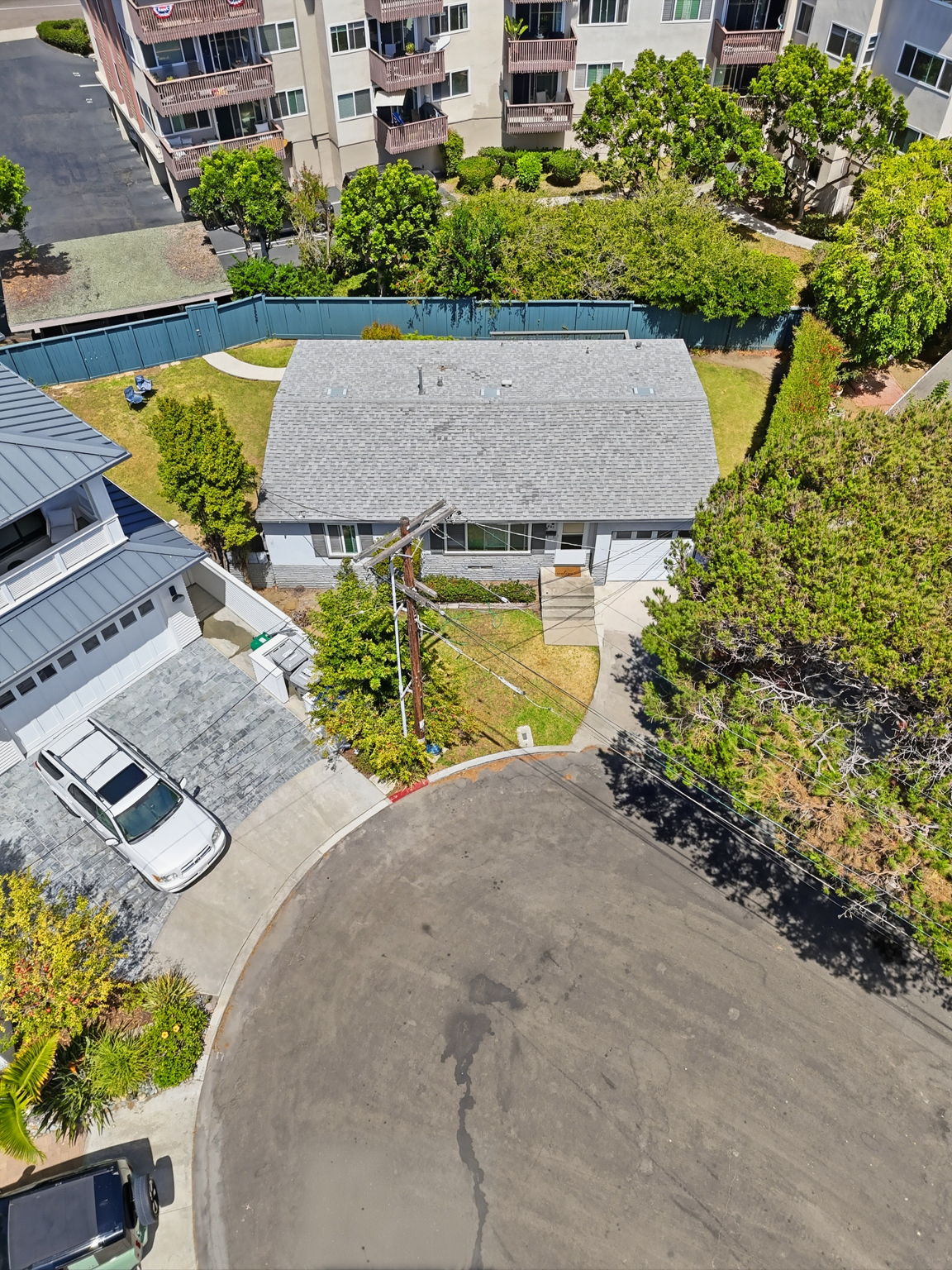 665 Pacific View Dr-18