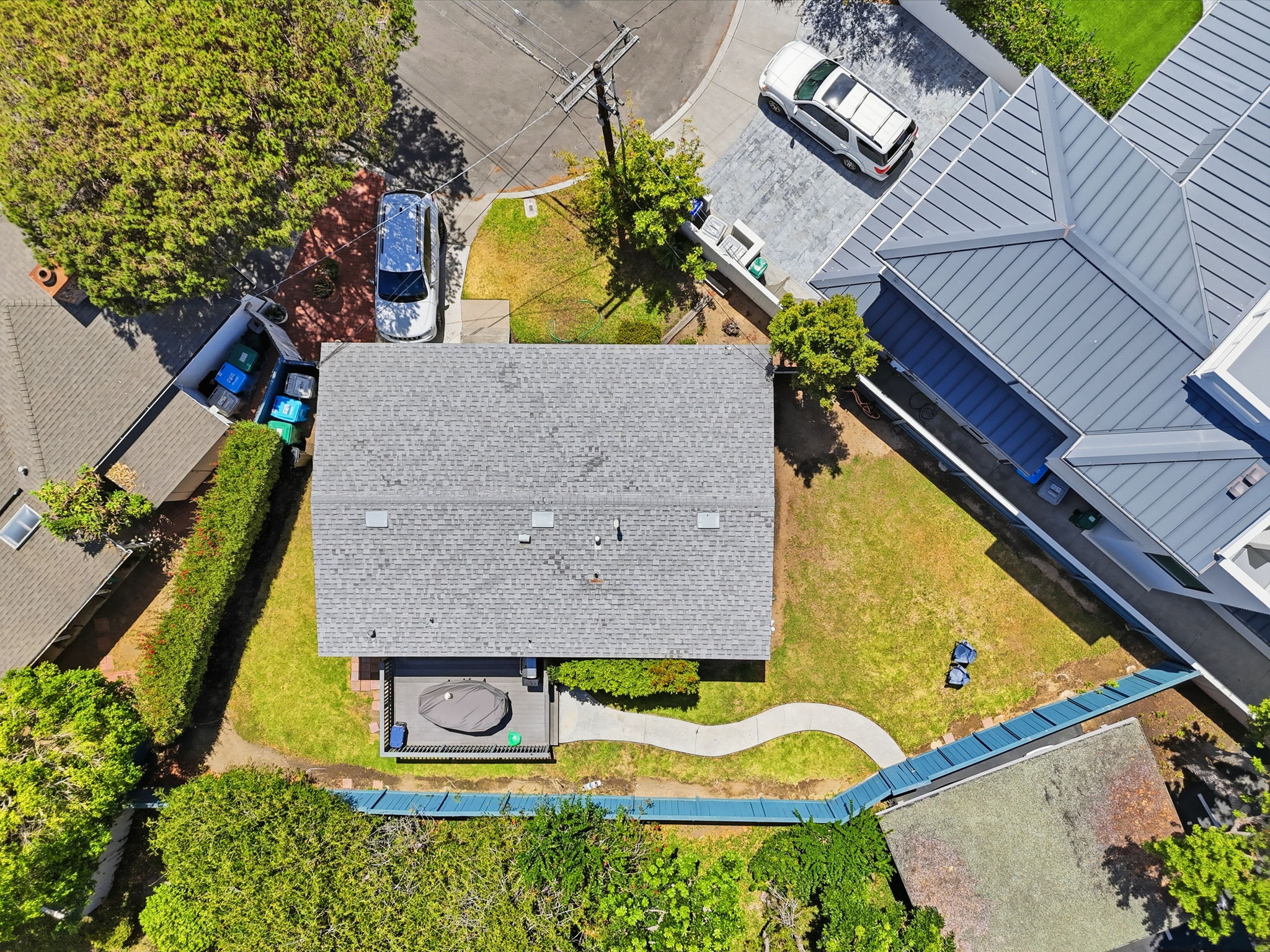 665 Pacific View Dr-15