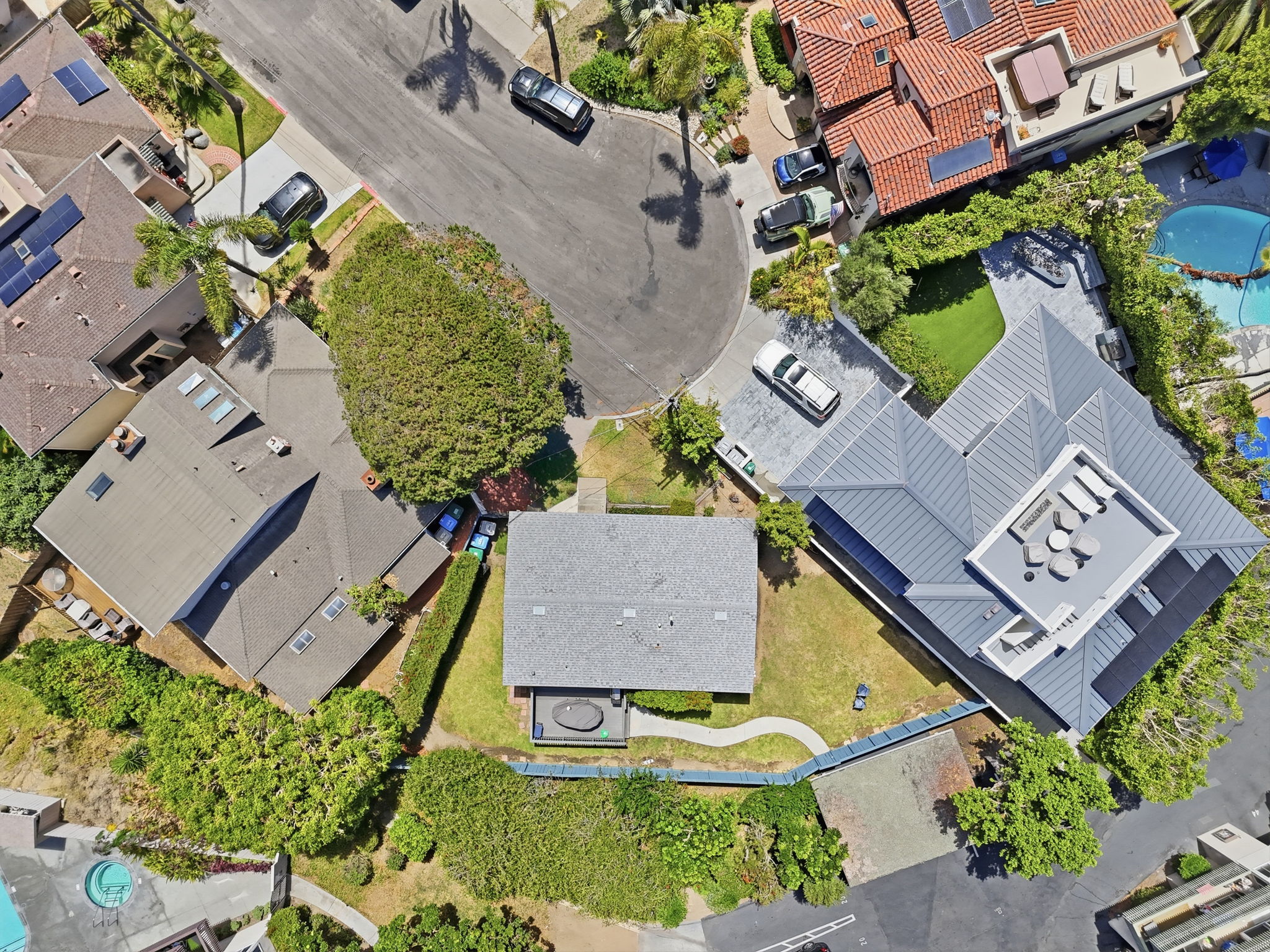 665 Pacific View Dr-14