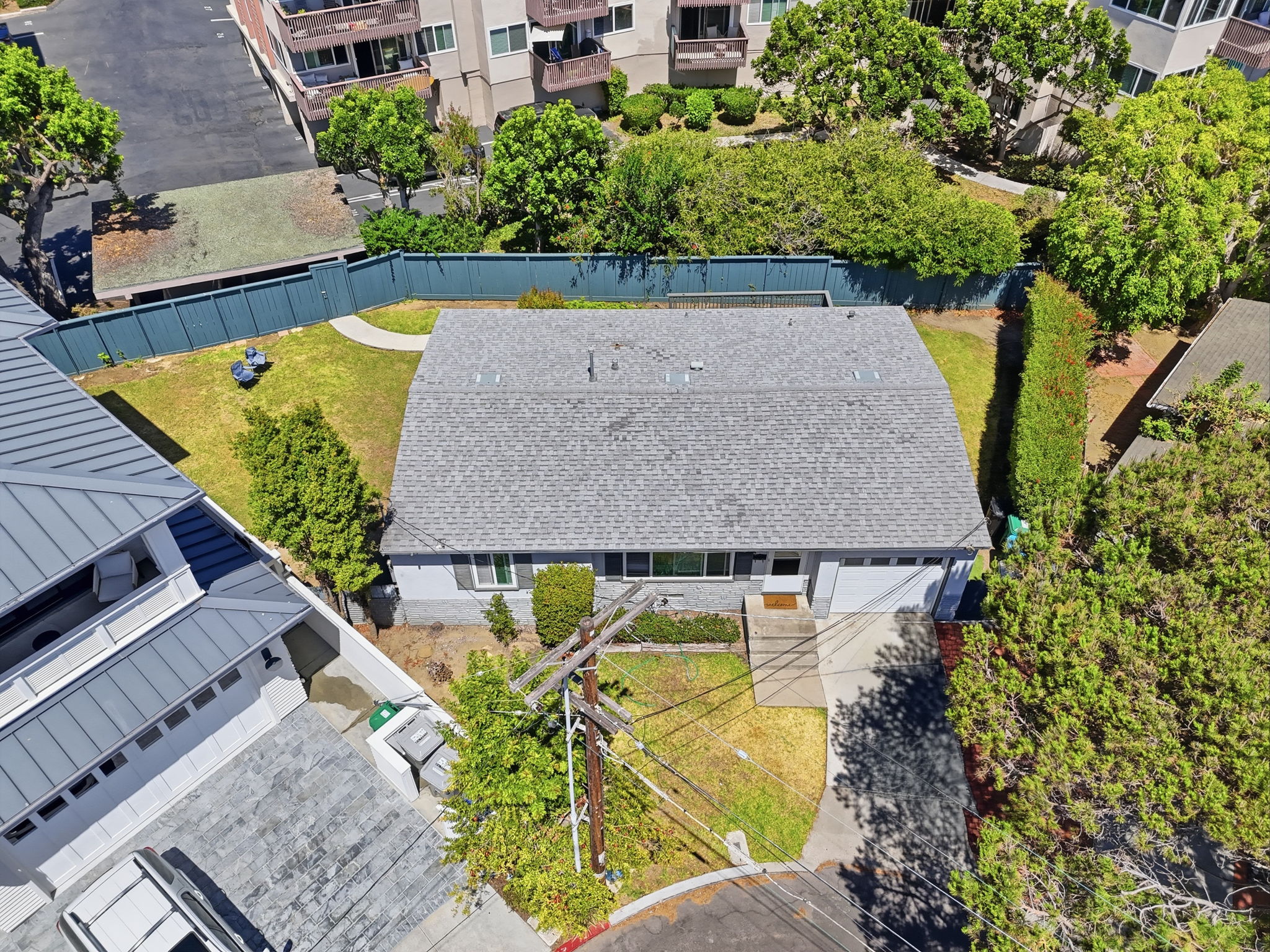 665 Pacific View Dr-2