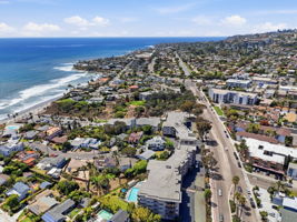 665 Pacific View Dr-29