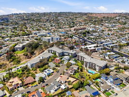 665 Pacific View Dr-27