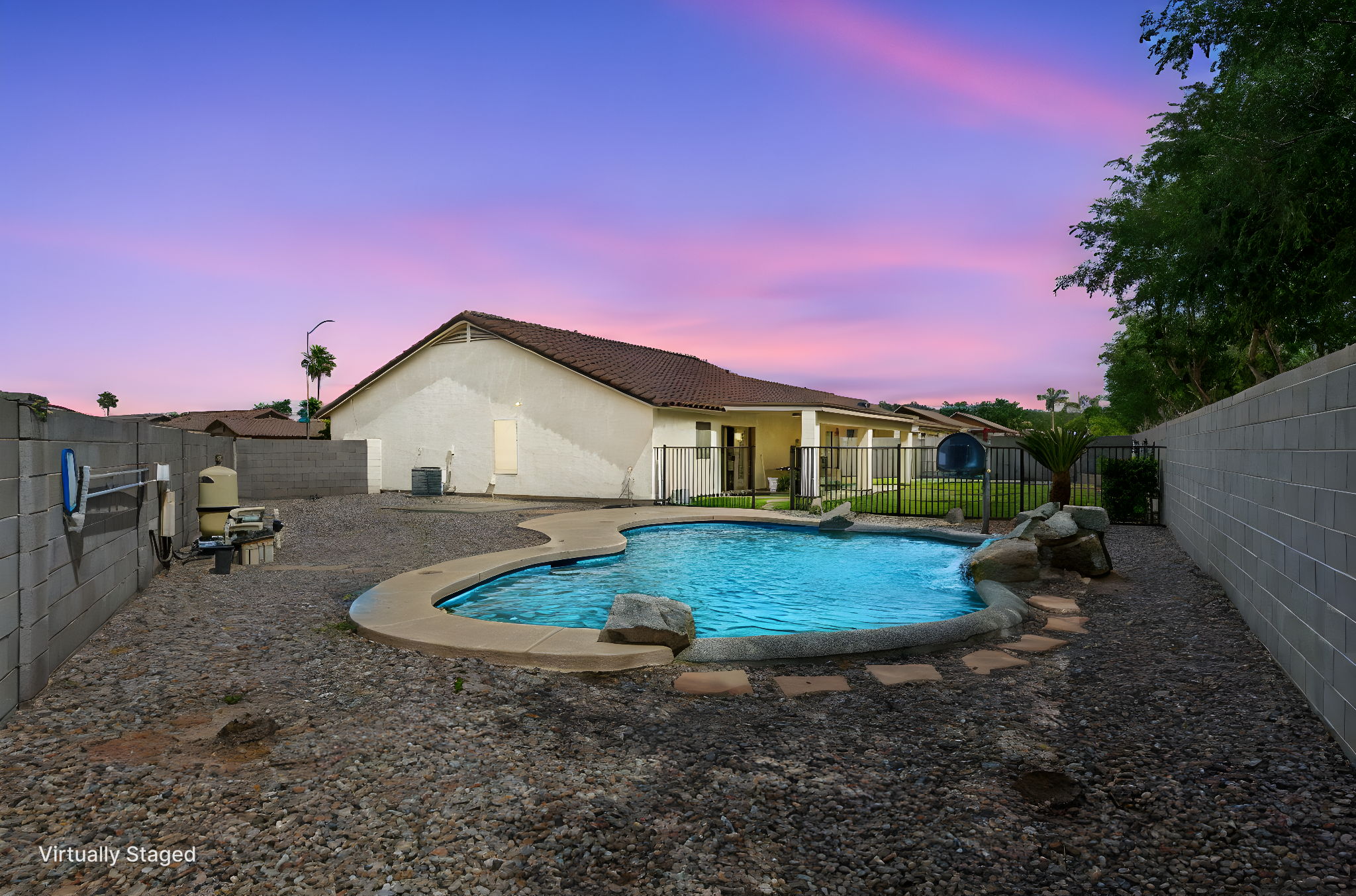 665 S Esmeralda - 28 day to dusk.jpeg