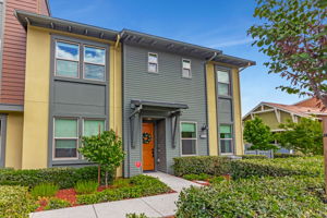 002_ 665 Sandalwood Dr unit 4  Livermore