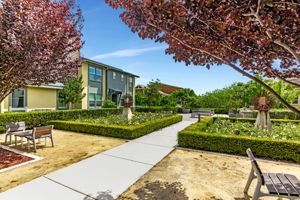 039_ 665 Sandalwood Dr unit 4  Livermore