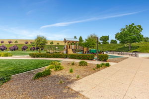 040_ 665 Sandalwood Dr unit 4  Livermore