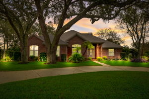 Sandringham Dr - VT-001