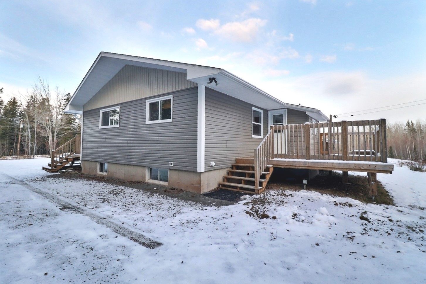 665 Weisner Rd, Moncton, NB E1H 1T6 PROPICSTA & MeasureMySpace