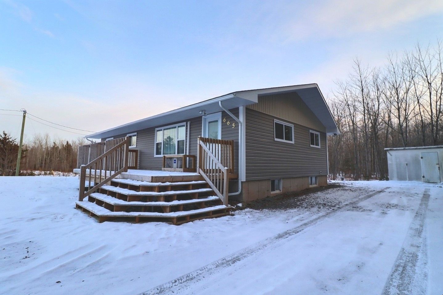 665 Weisner Rd, Moncton, NB E1H 1T6 PROPICSTA & MeasureMySpace