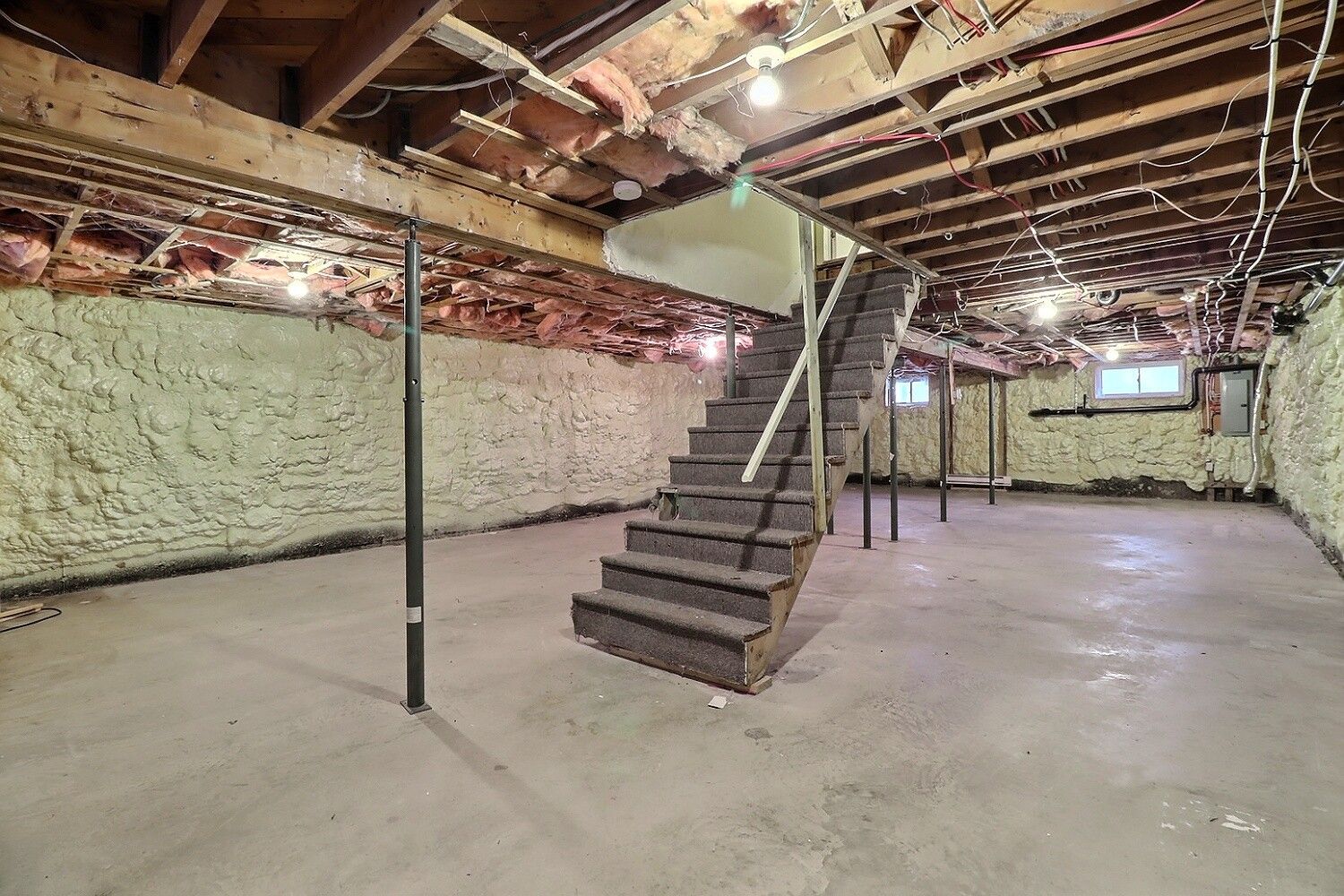 665 Weisner Rd, Moncton, NB E1H 1T6 PROPICSTA & MeasureMySpace