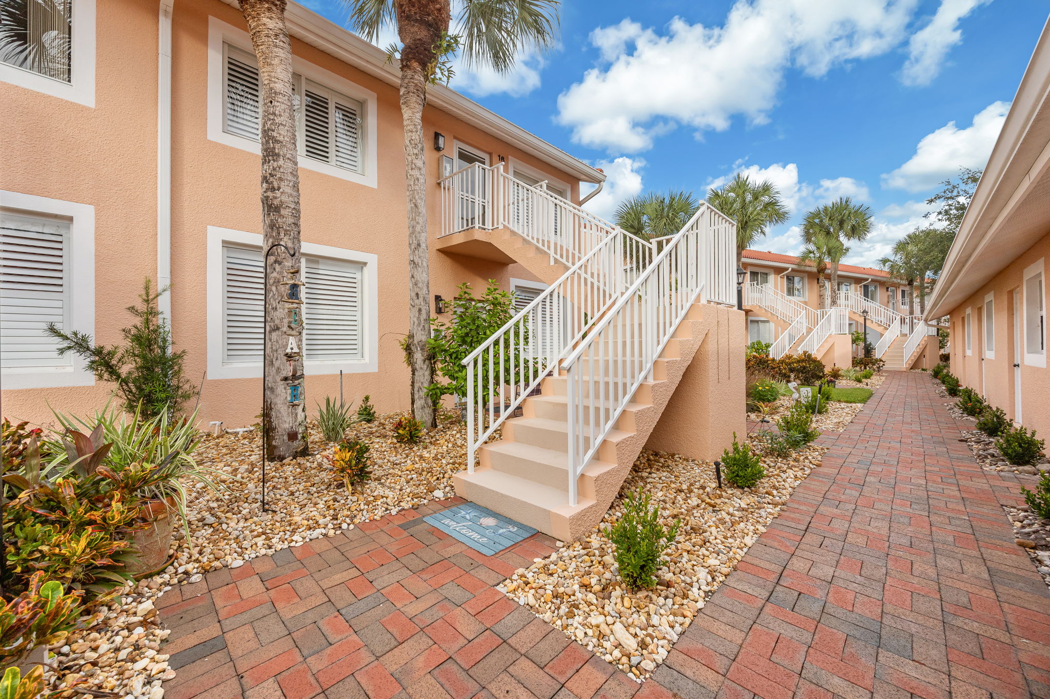 6650 Beach Resort Dr unit 16, Naples, FL 34114, USA Photo 1