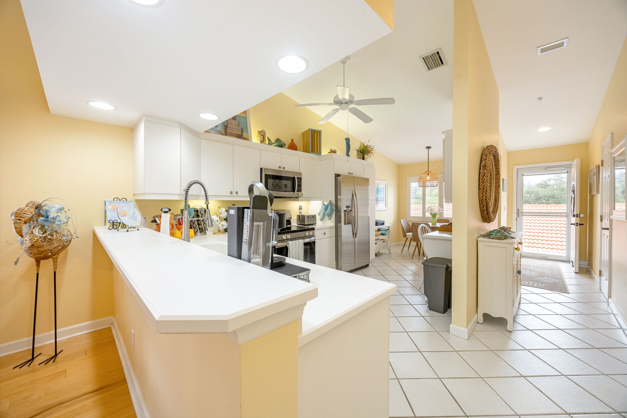 6650 Beach Resort Dr unit 16, Naples, FL 34114, USA Photo 8
