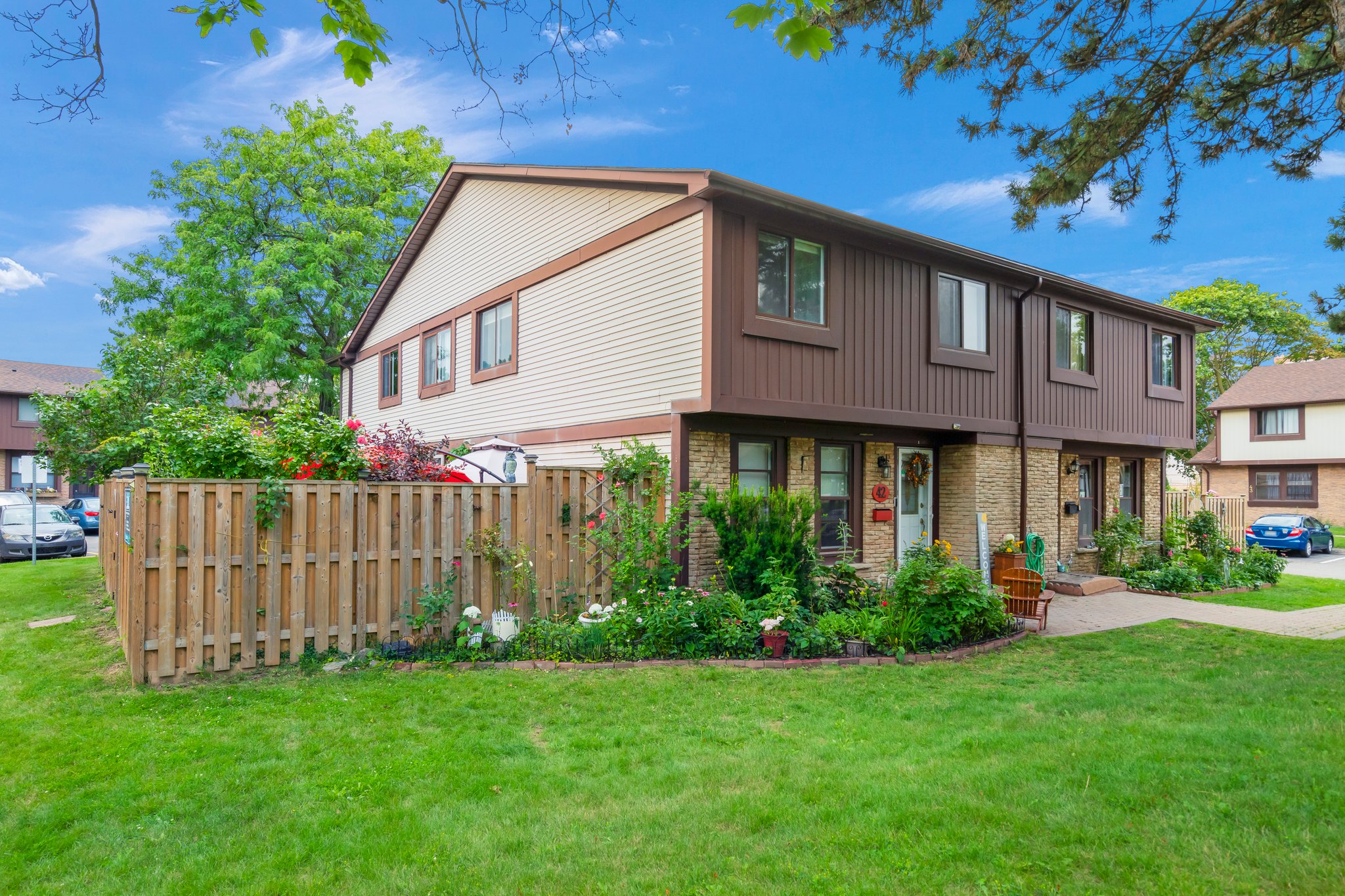 6650 Falconer Dr Unit 42, Mississauga, ON L5N 1B5 JT Home Tours