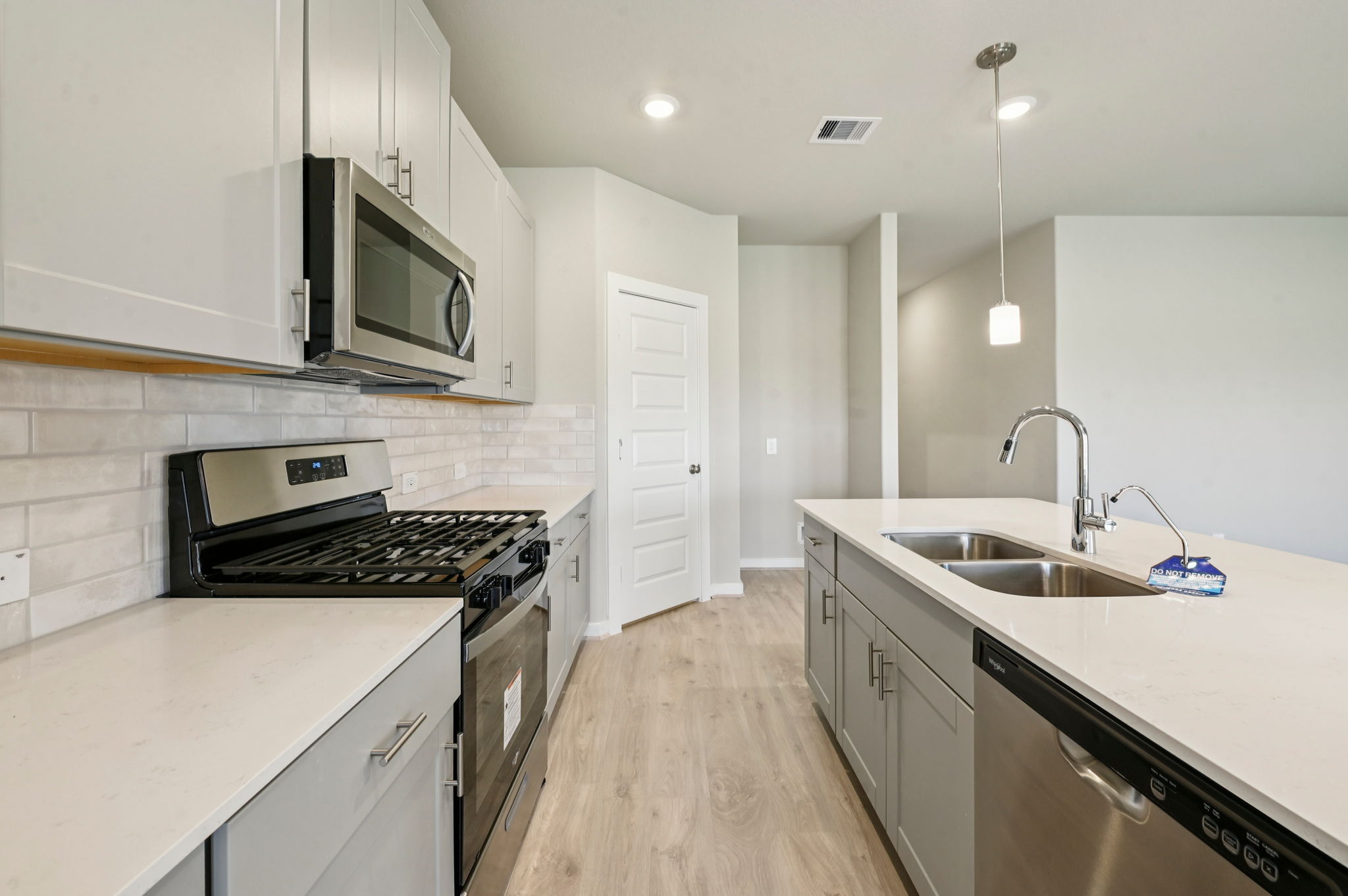 Houston - Glendale Lakes - 6651 Castella Dr Arcola TX 77583 - 015