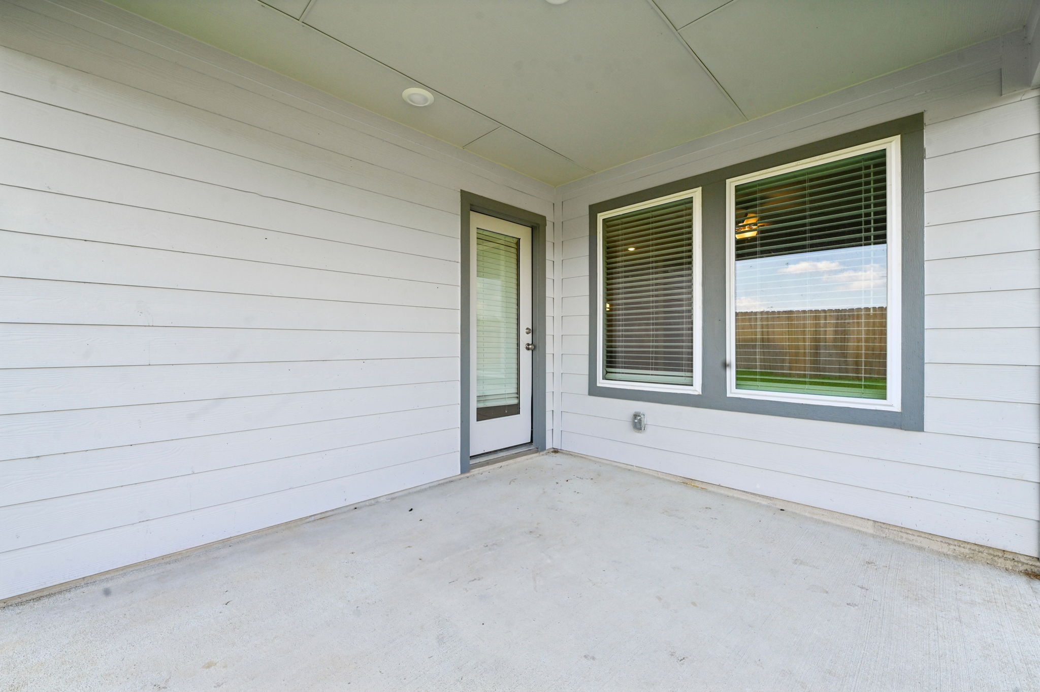 Houston - Glendale Lakes - 6651 Castella Dr Arcola TX 77583 - 033