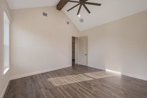  Photo 31