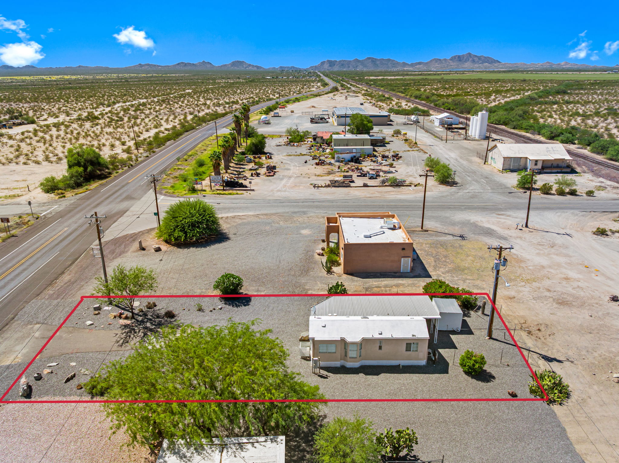  Photo 3