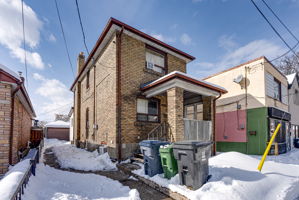 666 Jane St, Toronto ON